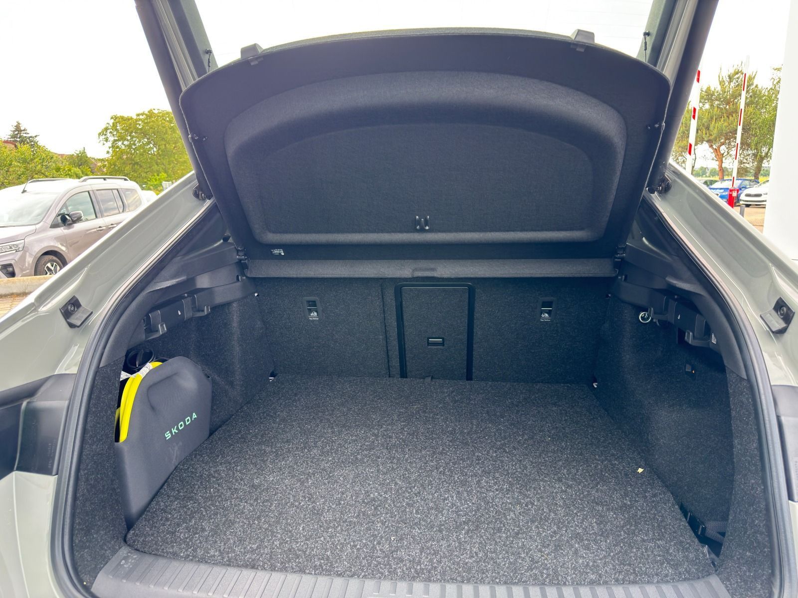 Fahrzeugabbildung SKODA Enyaq Coupé Sportline 85*360°Cam*AHK*Head-Up*21Z