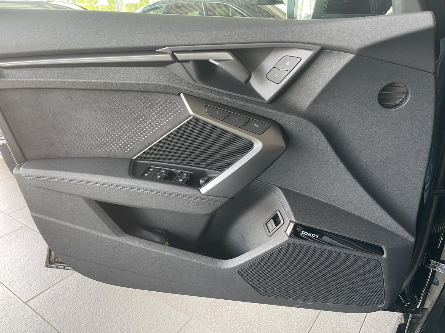 Fahrzeugabbildung Audi RS 3 Sportback RS-Sportabgasanl., 280 km/h, Komf