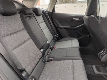 BMW 218i Head-Up DAB LED WLAN RFK Komfortzg. Shz