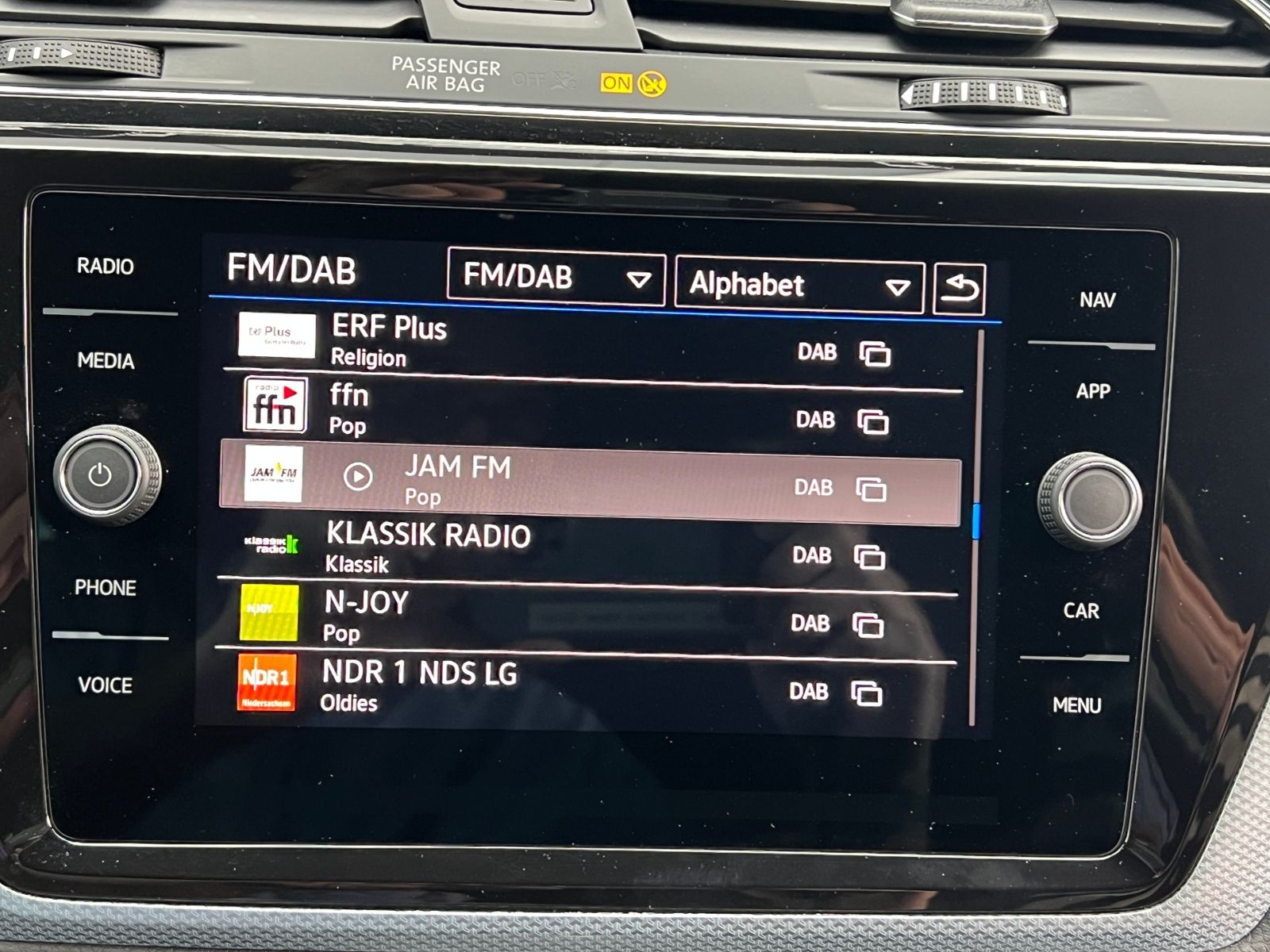 Fahrzeugabbildung Volkswagen Touran GOAL 2.0 TDI DSG *AHK, IQ.Light, ACC, Kam