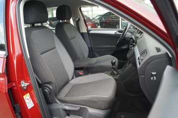 Volkswagen Tiguan 2.0TDI Comfortline NAVI-AHK.-PDC.-1.HAND-