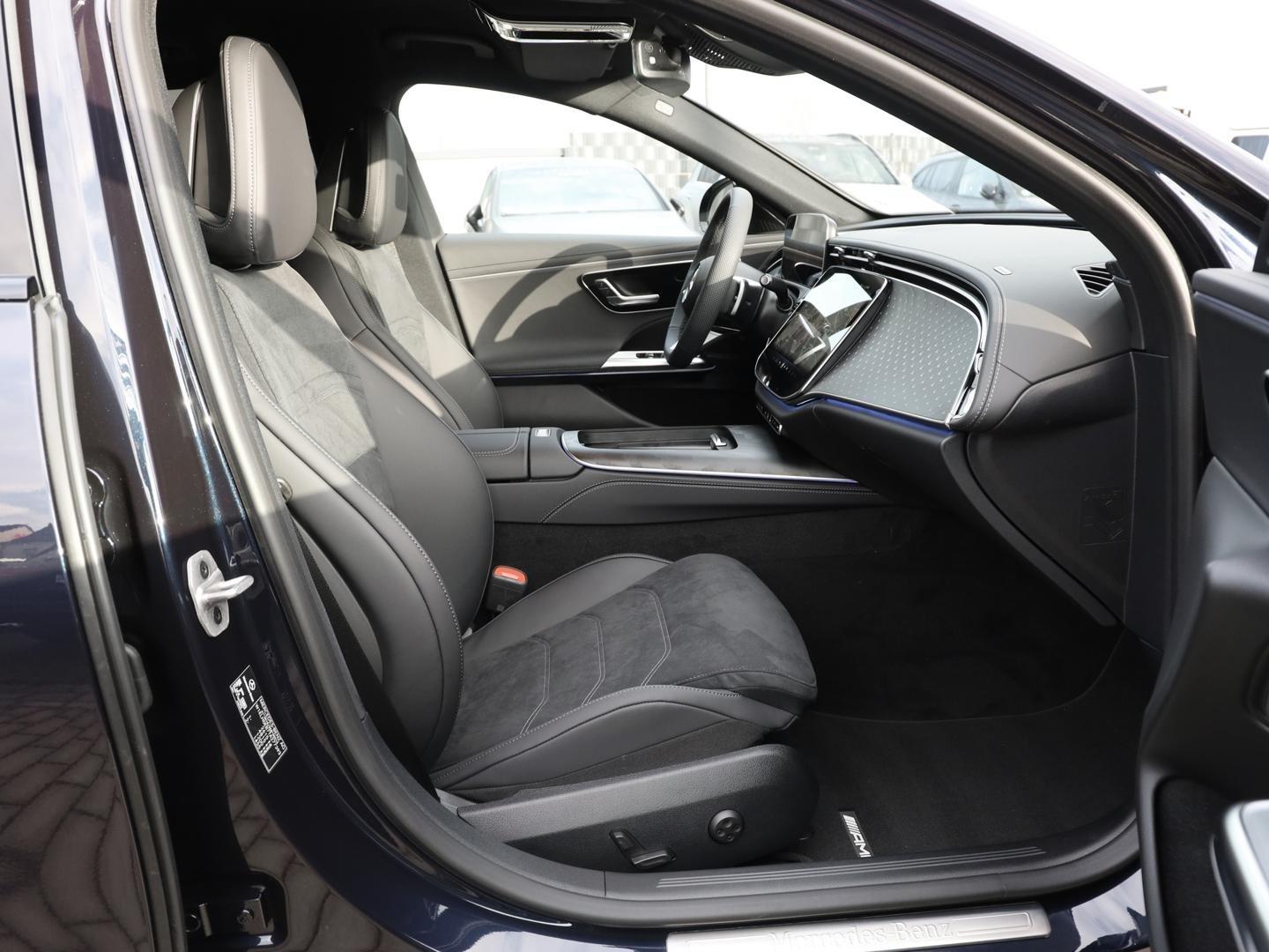 Mercedes-Benz E 220 d T AMG Night Digital-Light Ambiente AHK