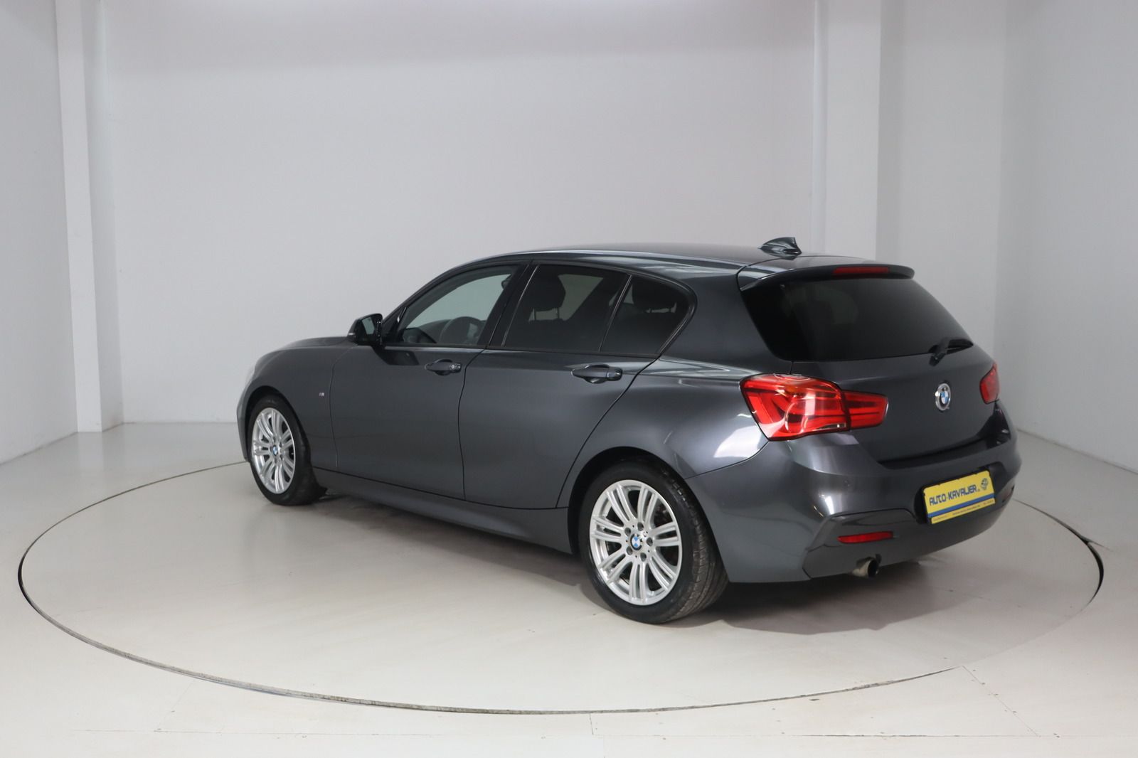 Fahrzeugabbildung BMW 118 i M Sport Paket 1. Hand
