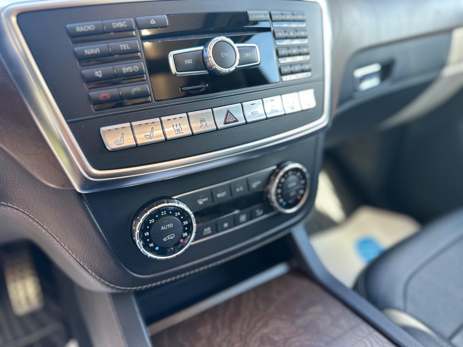 Mercedes-Benz ML 63 AMG 4Matic*Vollausstattung*AHK*360°*Harman