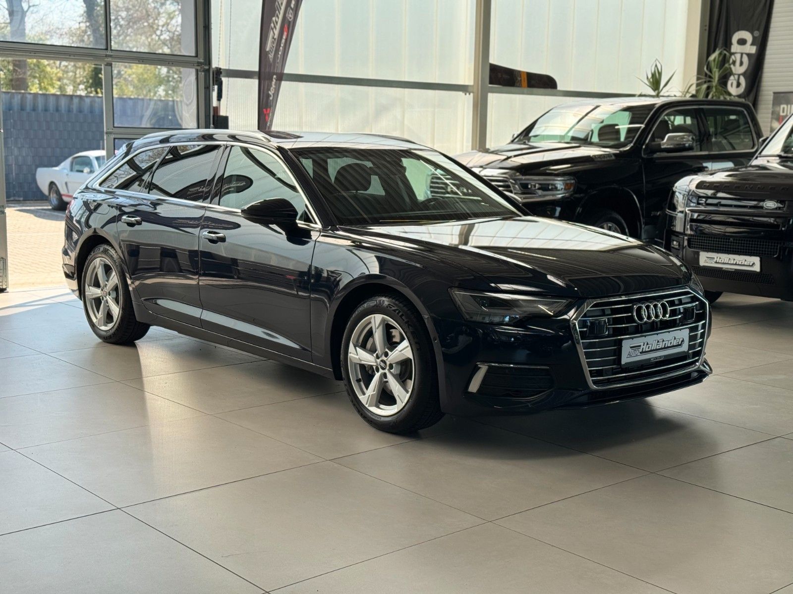 Fahrzeugabbildung Audi A6 Avant 45 TFSI design Business+Assistenz-Paket