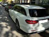 Mercedes-Benz E 400 4MATIC T AMG Line Autom. AMG Line - Mercedes-Benz E 400 in Berlin