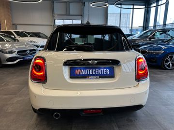 MYAUTOCENTER – Gebraucht- und Jahreswagen mit Werkstattservice in Pfaffenhofen MINI Mini 5-trg. Cooper D *Navi*Pano*