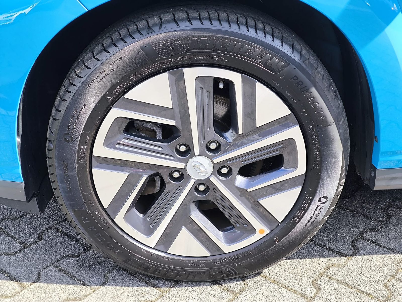 Fahrzeugabbildung Hyundai KONA Elektro LED+NAVI+KAM+TEMP+DAB+CARPL