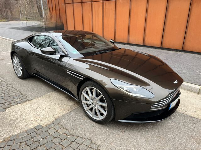 Aston Martin DB11 4.0 V8 Kopi Bronze B&O BRD 140 Punkte Check