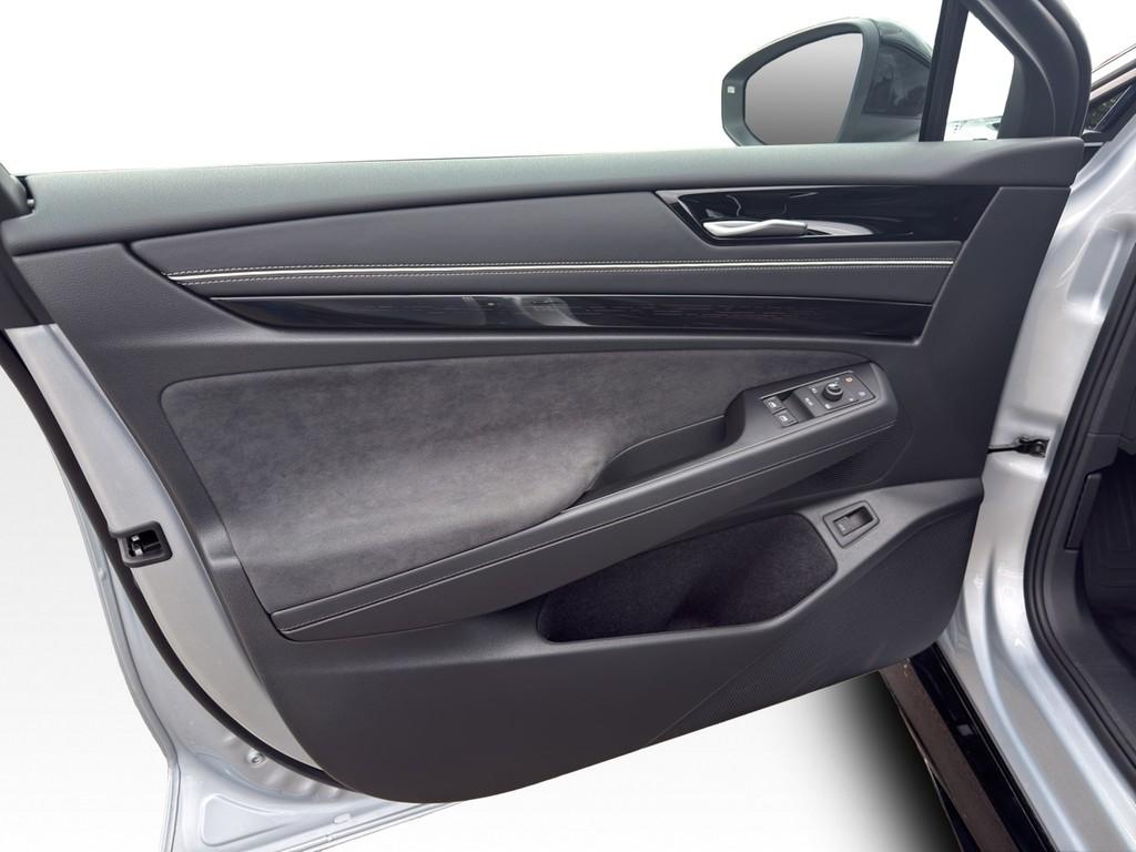 Volkswagen ID.7 Tourer 77 kWh Pro DCC AHK*PANO*IQ-LIGHT*HEA
