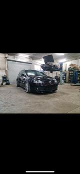 Volkswagen Golf 5 GTI Pirelli - Volkswagen Golf aus 2008: GTI