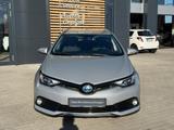 Toyota Auris 1.8 VVT-i Hybrid Automatik Touring Sports  - graue Toyota Auris Touring Sports