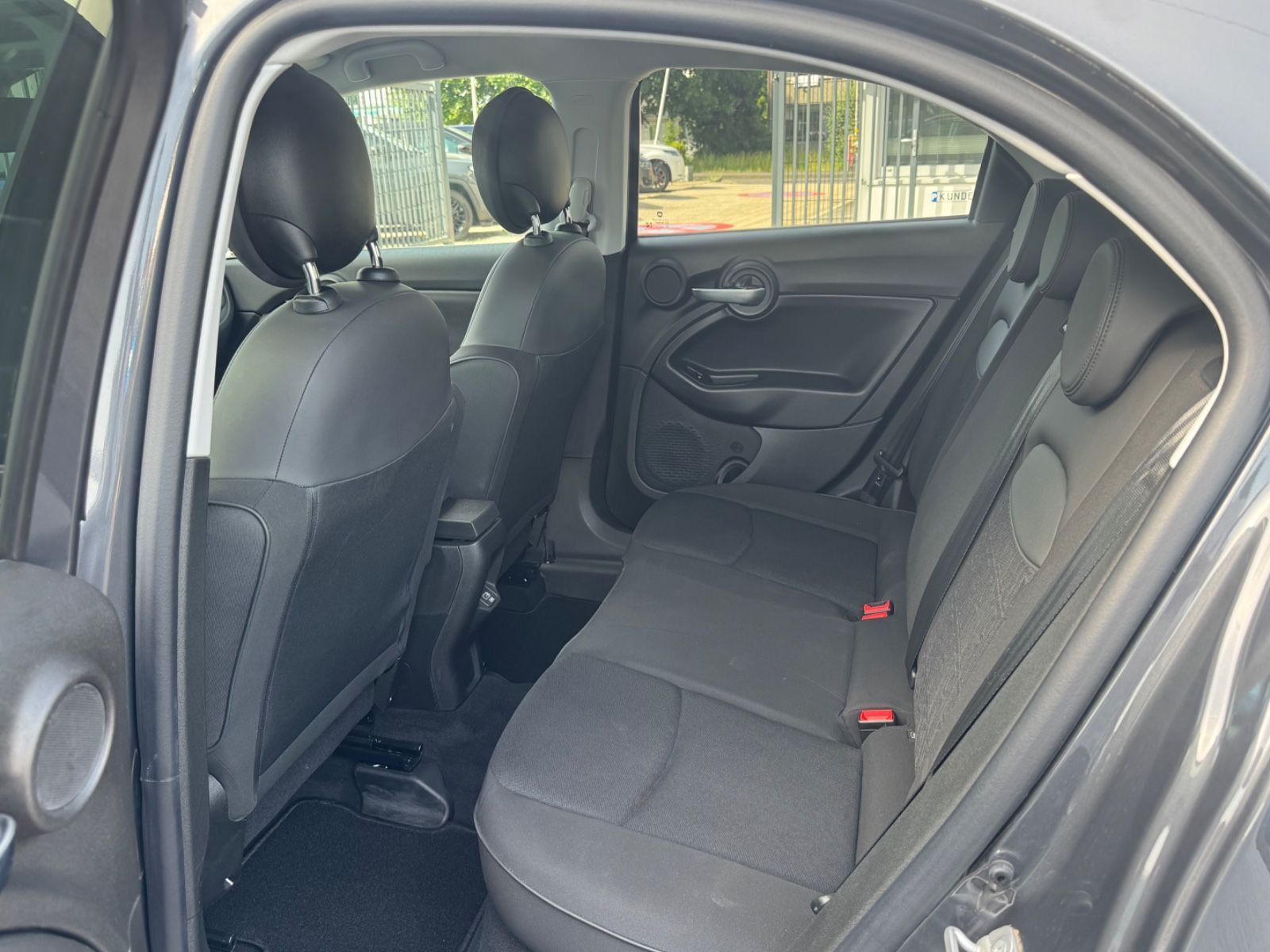 Fahrzeugabbildung Fiat 500X Lounge/LED/R-Cam/KlimaAuto/PDC/
