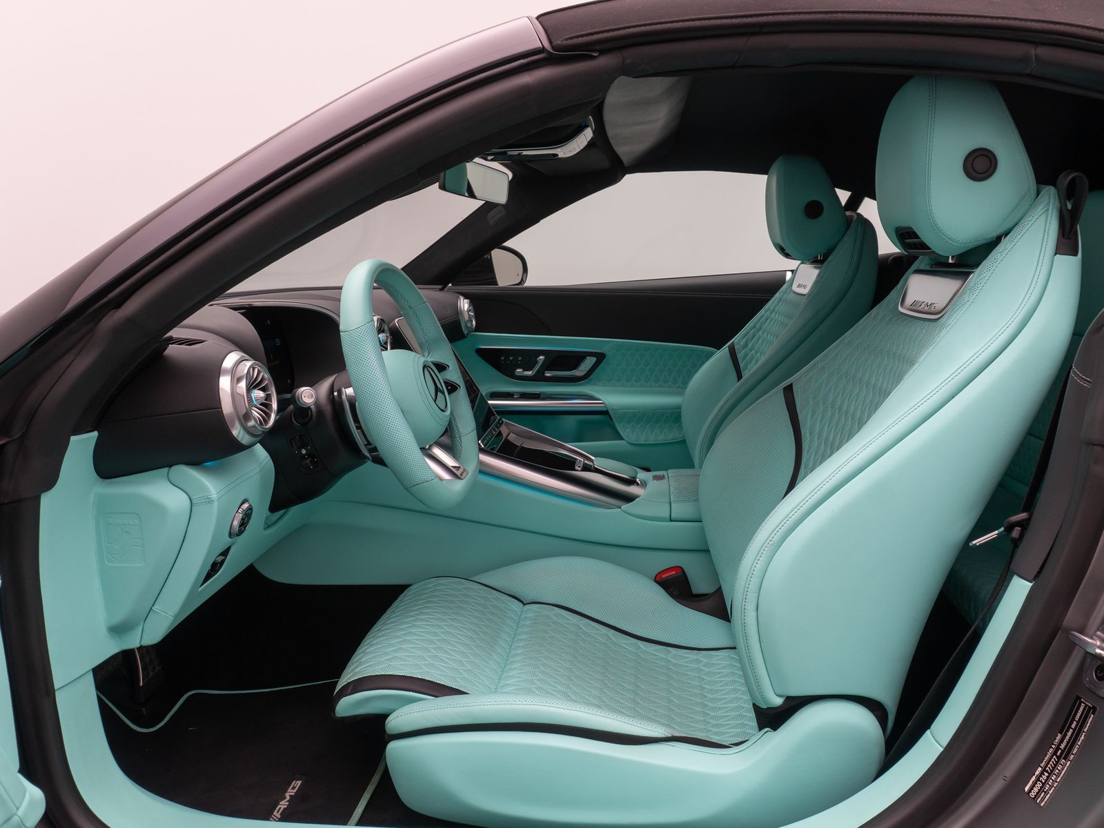 Fahrzeugabbildung Mercedes-Benz SL 63 AMG Roadster 4Matic Brabus Individual VOLL