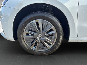 Skoda Fabia 1.0 TSI Tour*4xPDC*CAM*LED*SMARTLINK*SHZ*