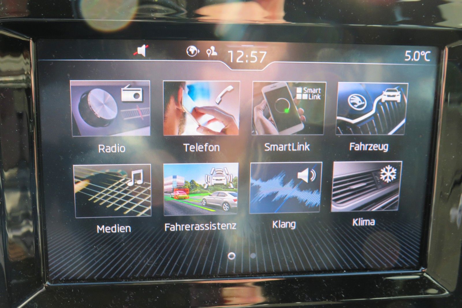 Fahrzeugabbildung SKODA Kamiq Ambition DSG LED AHK GRA PDC SITZH.