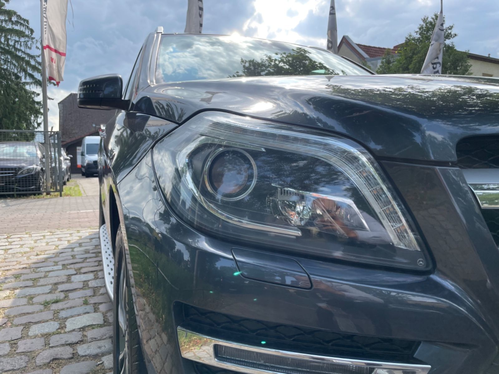 Fahrzeugabbildung Mercedes-Benz GL 350 BlueTec 4Matic*HarmanKardon*Bi-Xenon*