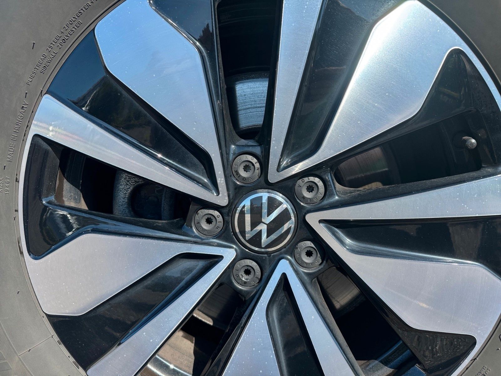 Fahrzeugabbildung Volkswagen Tiguan Life MOVE 1.5 TSI