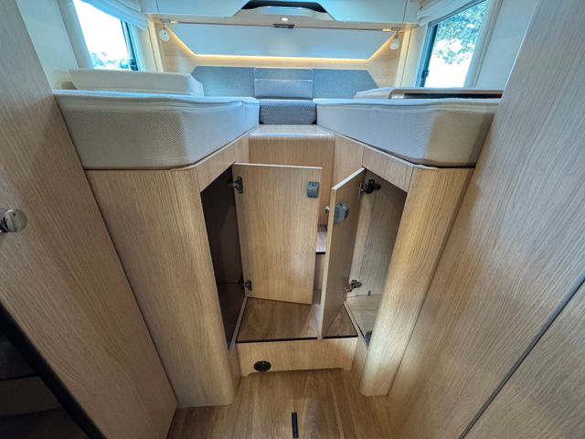 HYMER / ERIBA / HYMERCAR B MC T 580-Mercedes-Autom-LED Scheinw-Distron