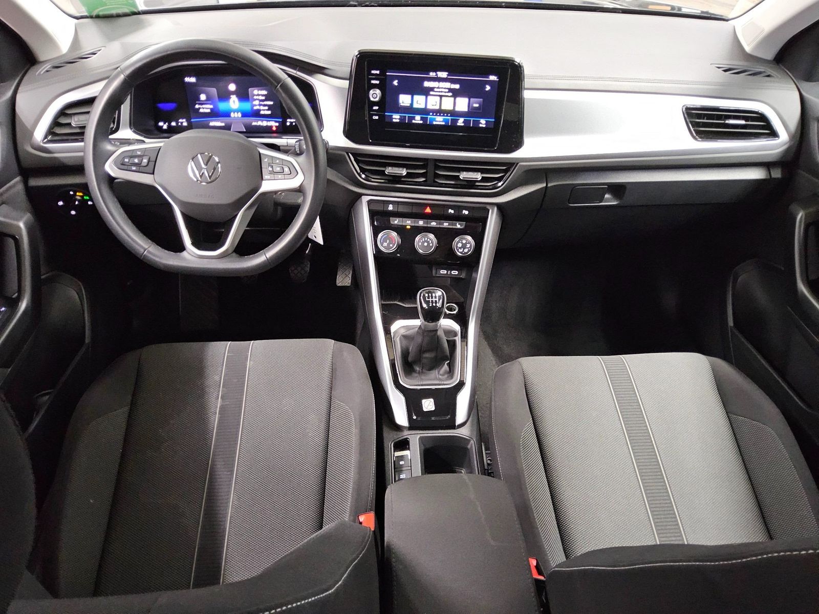 Volkswagen T-Roc 1.0 TSI Life LED DC PDC SHZ DAB+ foto 5