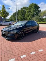 Mercedes-Benz CLA 250 Shooting Brake AMG-Line
