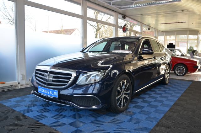 MERCEDES-BENZ E 220d 4Matic *Exclusive*AHK*NAVI*KAMERA*