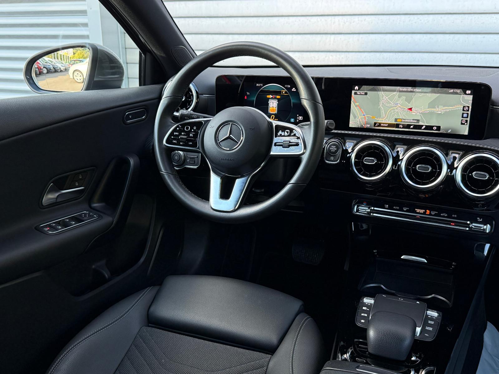 Mercedes-Benz A-Class d Advanced Aut LED SHZ Navi Kamera T-Leder, миниатюра 26
