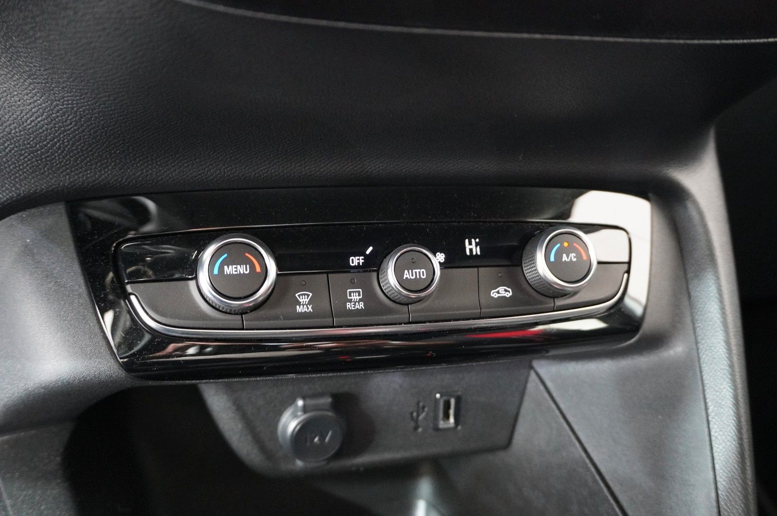 Fahrzeugabbildung Opel Corsa F 1.2T GS SPORT NAVI/LED/KAMERA/SPORT/DAB+