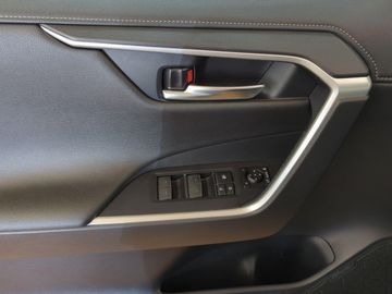 Toyota RAV 4 - 12