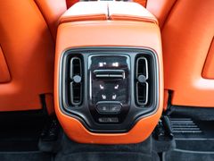 Aston Martin DBX – 23 / 29