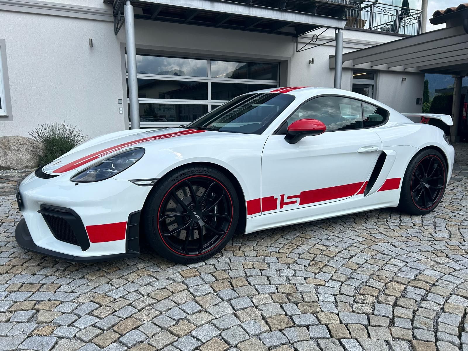 Porsche Cayman 718 GT4 Sports Cup Edition|Approved4/27 foto 4