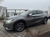 Infiniti Q30 2.2 d AWD Premium 360°Kamera*Alcantara*PDC* - Infiniti Q30: Premium