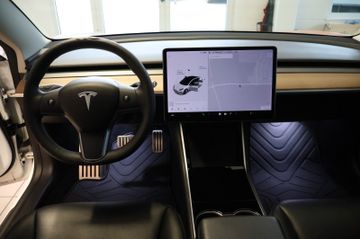 Tesla Model 3 Performance Dual AWD