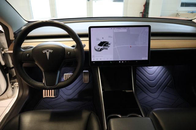 Tesla Model 3 Performance Dual AWD