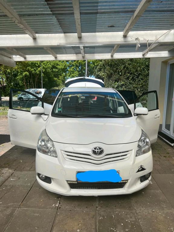 Image of Toyota Verso