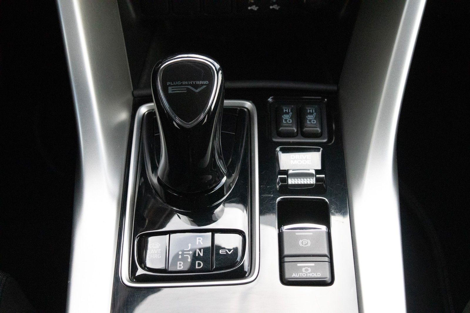 Fahrzeugabbildung Mitsubishi Eclipse Cross 2.4 Basis Plug in Hybrid 4WD Autom