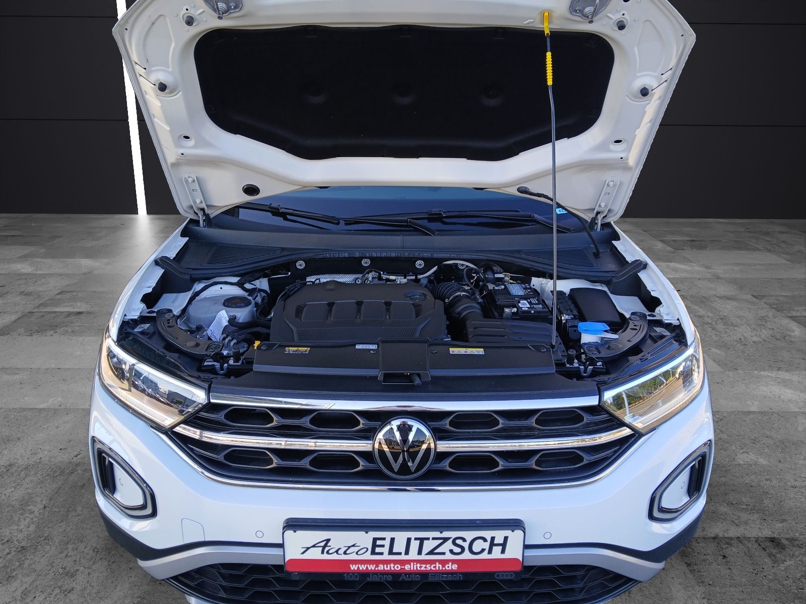 Fahrzeugabbildung Volkswagen T-Roc TDI Style AHK AID ACC RFK SH LM