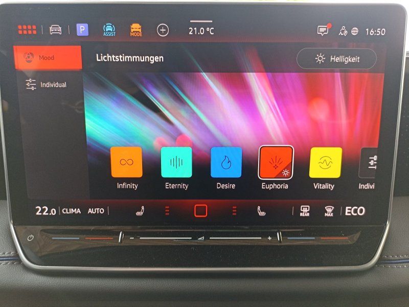 Fahrzeugabbildung Volkswagen Tiguan 1.5 TSI eHybrid DSG R-Line
