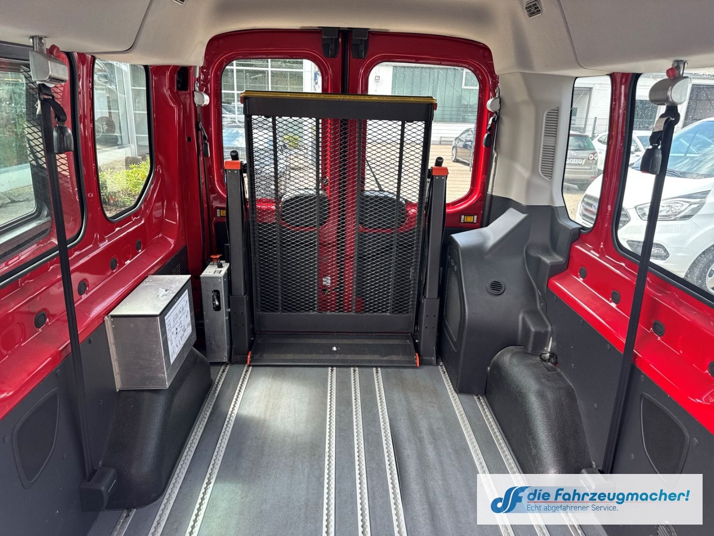 Fahrzeugabbildung Ford Transit Kombi 350 L3 Trend 2.2 TDCi *7054 *KLIMA