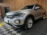 Volkswagen T-Roc 2,0 TDI Life DSG *Navi*AHK*LED*Kam*Virtual - Volkswagen: Von Händlern