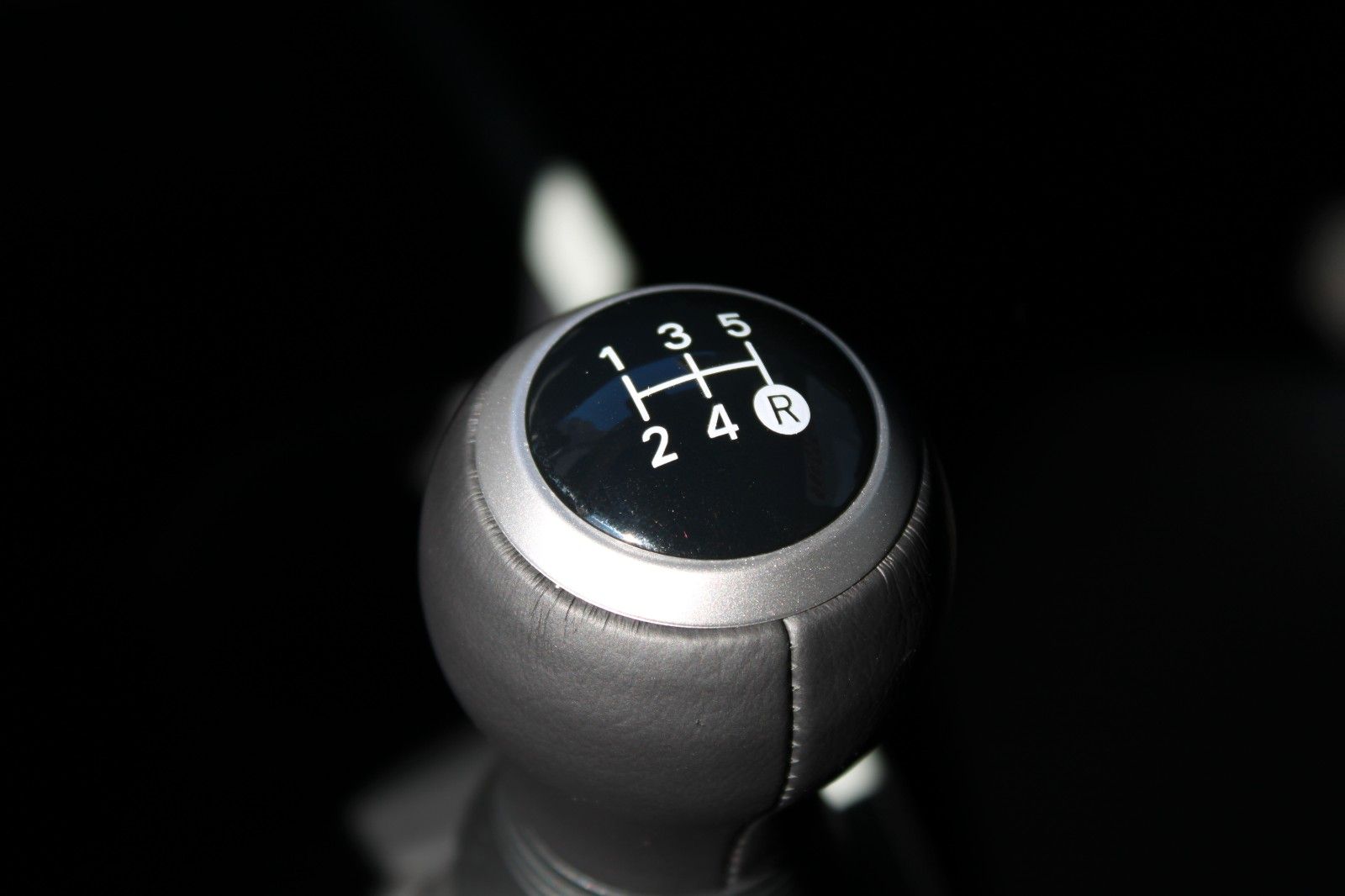 Fahrzeugabbildung Toyota Aygo X 1.0 Teamplayer