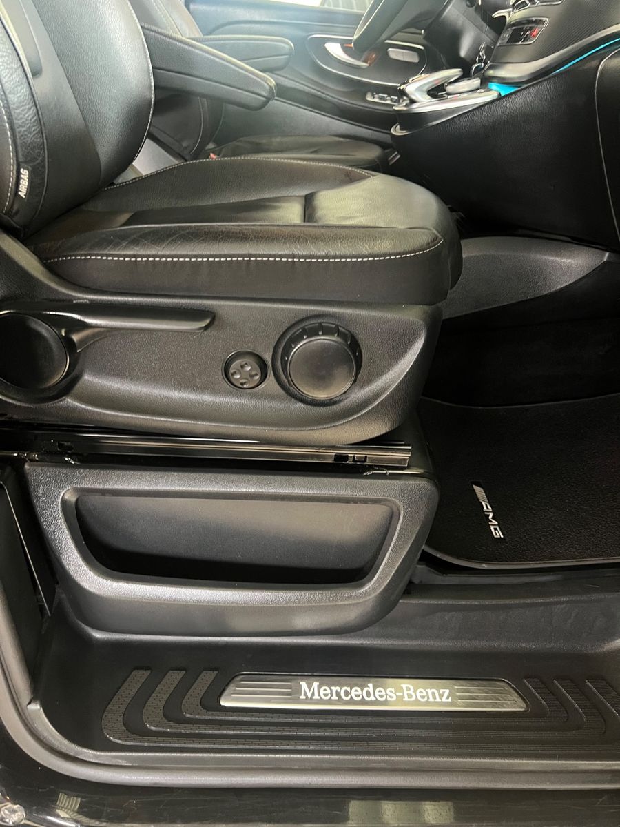 Fahrzeugabbildung Mercedes-Benz V 250 d EDITION AMG LINE kompakt *7.SITZER*