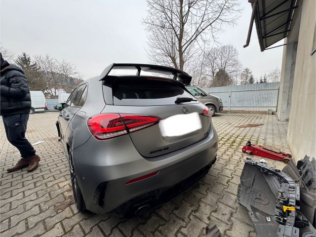 Mercedes-Benz A 35 AMG Mercedes-AMG A 35 4MATIC DCT