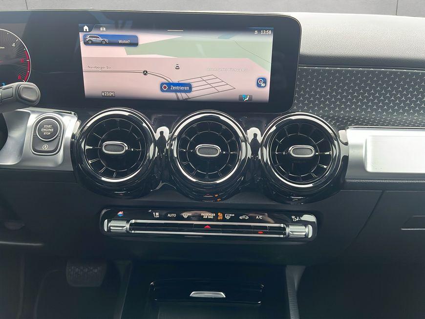 Mercedes-Benz GLB 200