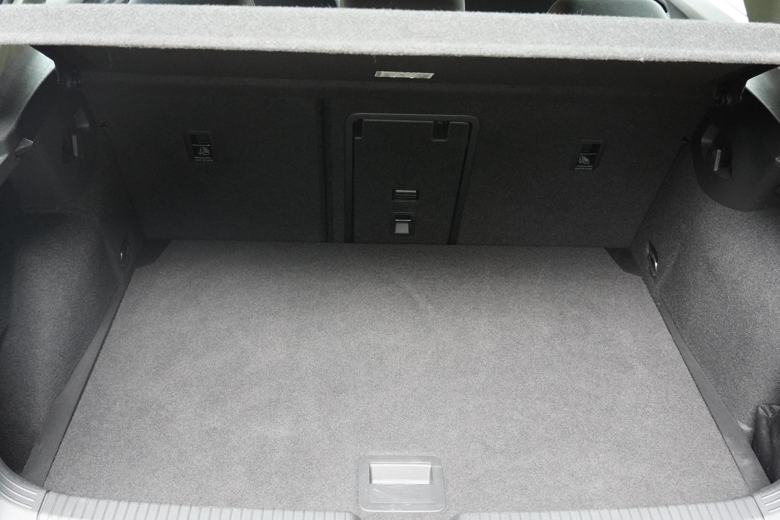 Volkswagen Golf VIII 1.5 TSI Life LED ACC Spurhalte, миниатюра 30