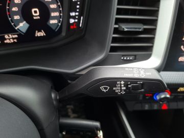 Audi A1 25 advanced Sportback °LED°SHZ°PDC°AAC°AppleC