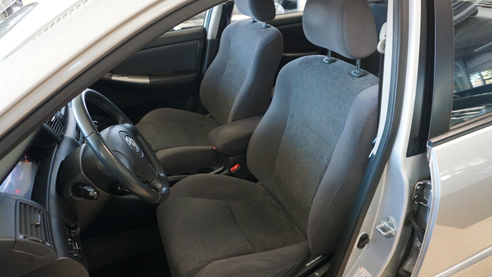 Fahrzeugabbildung Toyota Corolla 1.6
