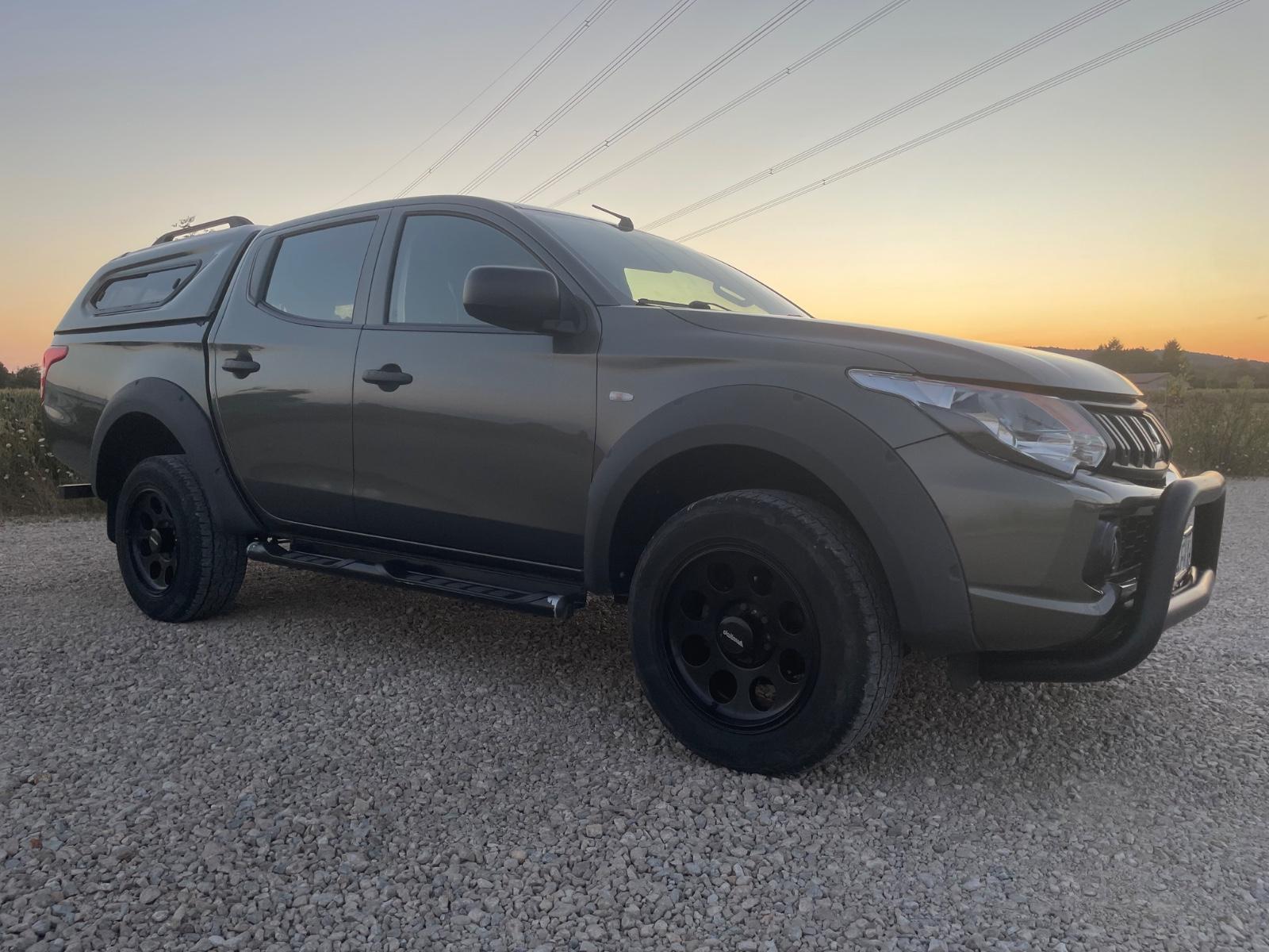 Mitsubishi L200 mit Hardtop