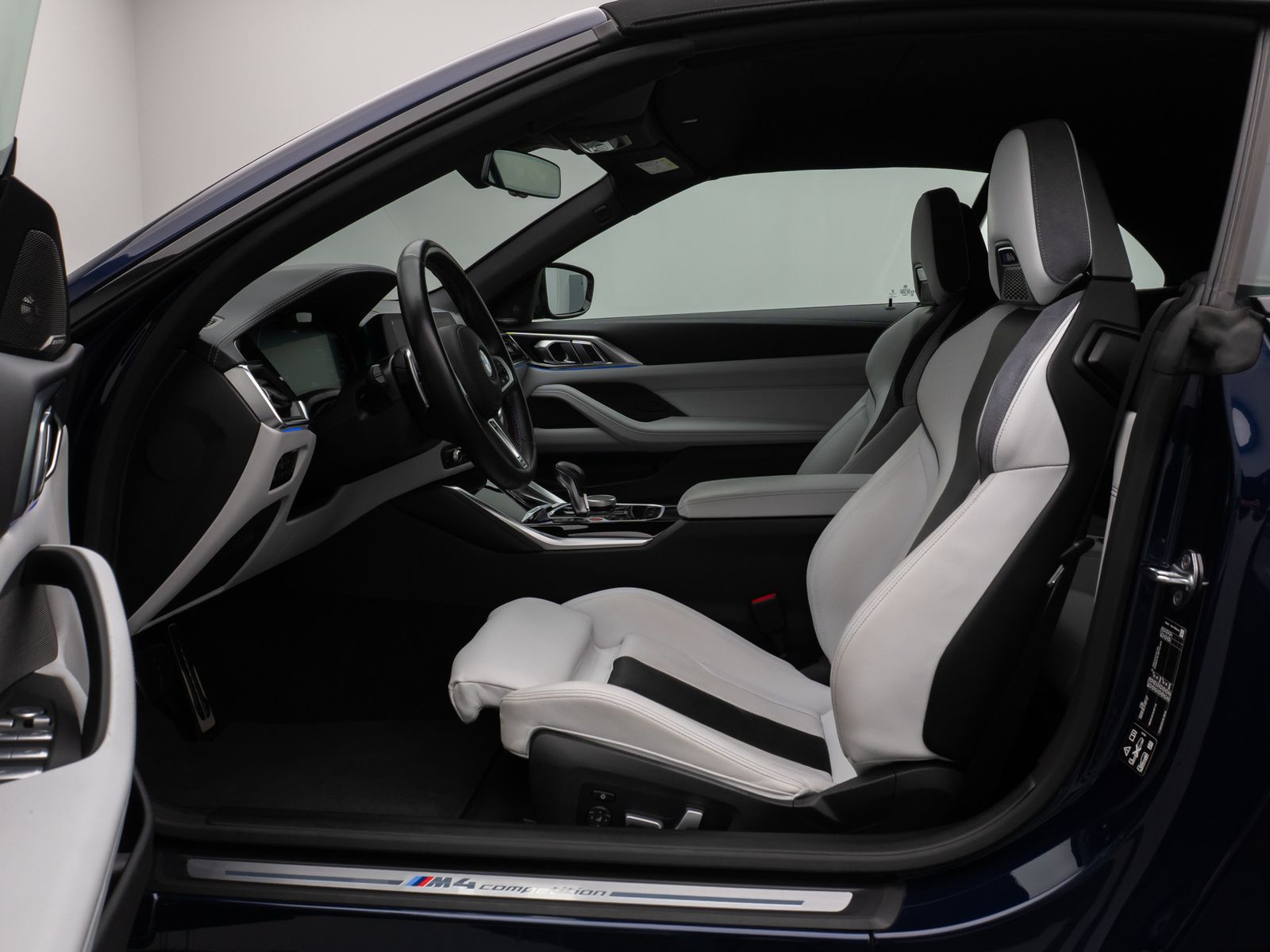 Fahrzeugabbildung BMW M4 Competition M xD Cabrio Kamera Laser HUD H/K