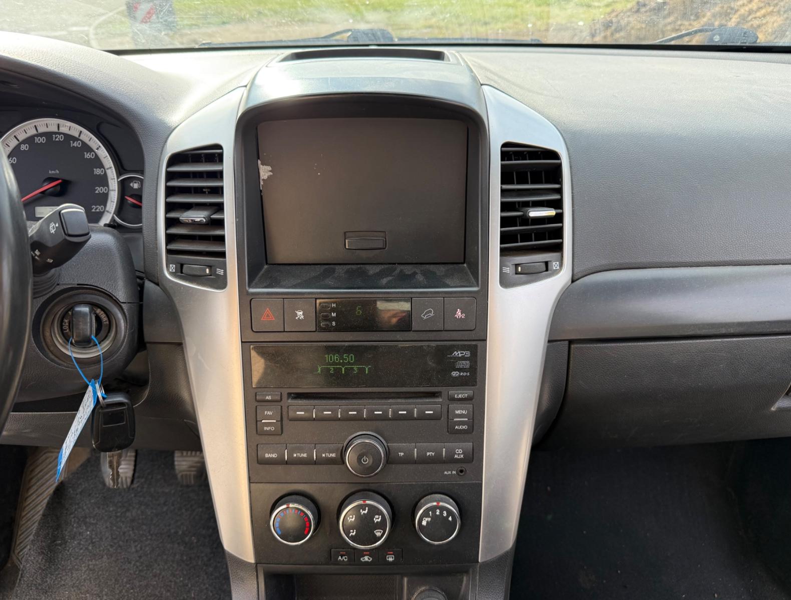 Chevrolet Captiva 2008 — photo 11